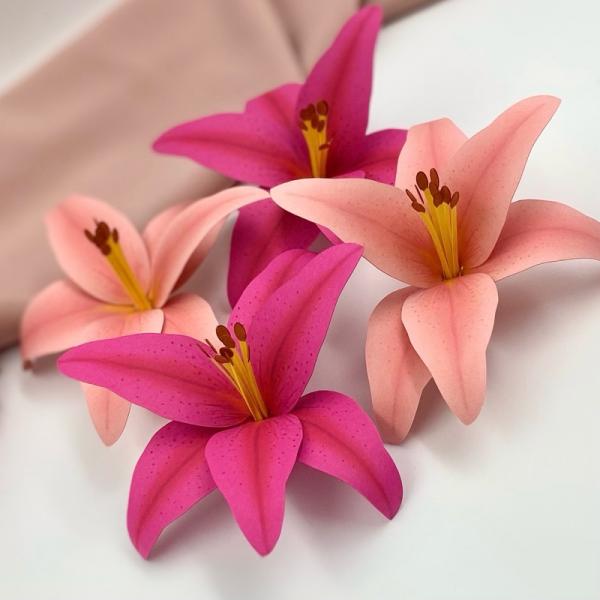 Kit com 4 flores lírio com Pintura digital/Realista